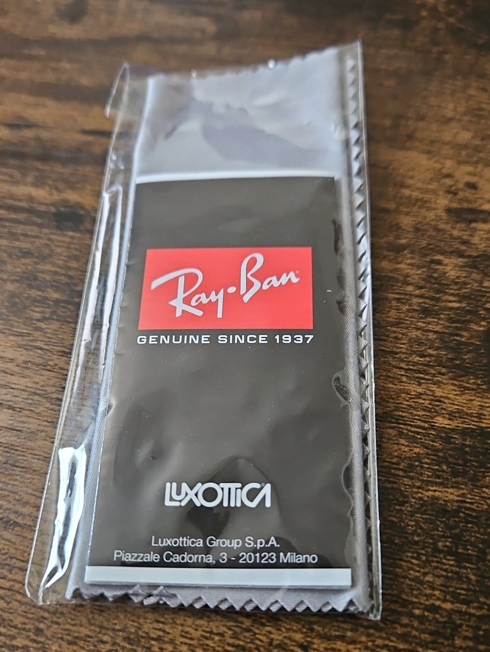 Ray-Ban Black Sunglasses with Dark Lenses in Case - Picture 12 of 12